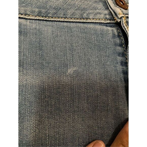 Arizona Jean Co Light Wash Cuffed Denim Jean Shorts Size 15 - Picture 3 of 5